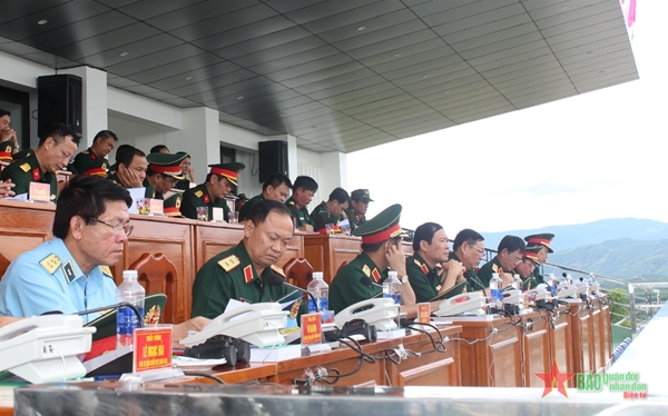 Thượng tướng Nguyễn Tân Cương kiểm tra công tác chuẩn bị diễn tập tại Trung tâm Huấn luyện Quân sự Quốc gia 2